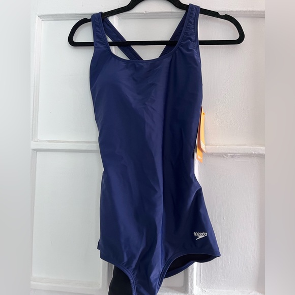 Navy SPEEDO 1 piece with tags - Picture 2 of 4
